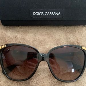 D&G sunglasses purchased from sunglasses hut